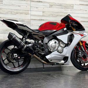 Yamaha R1 model 2015